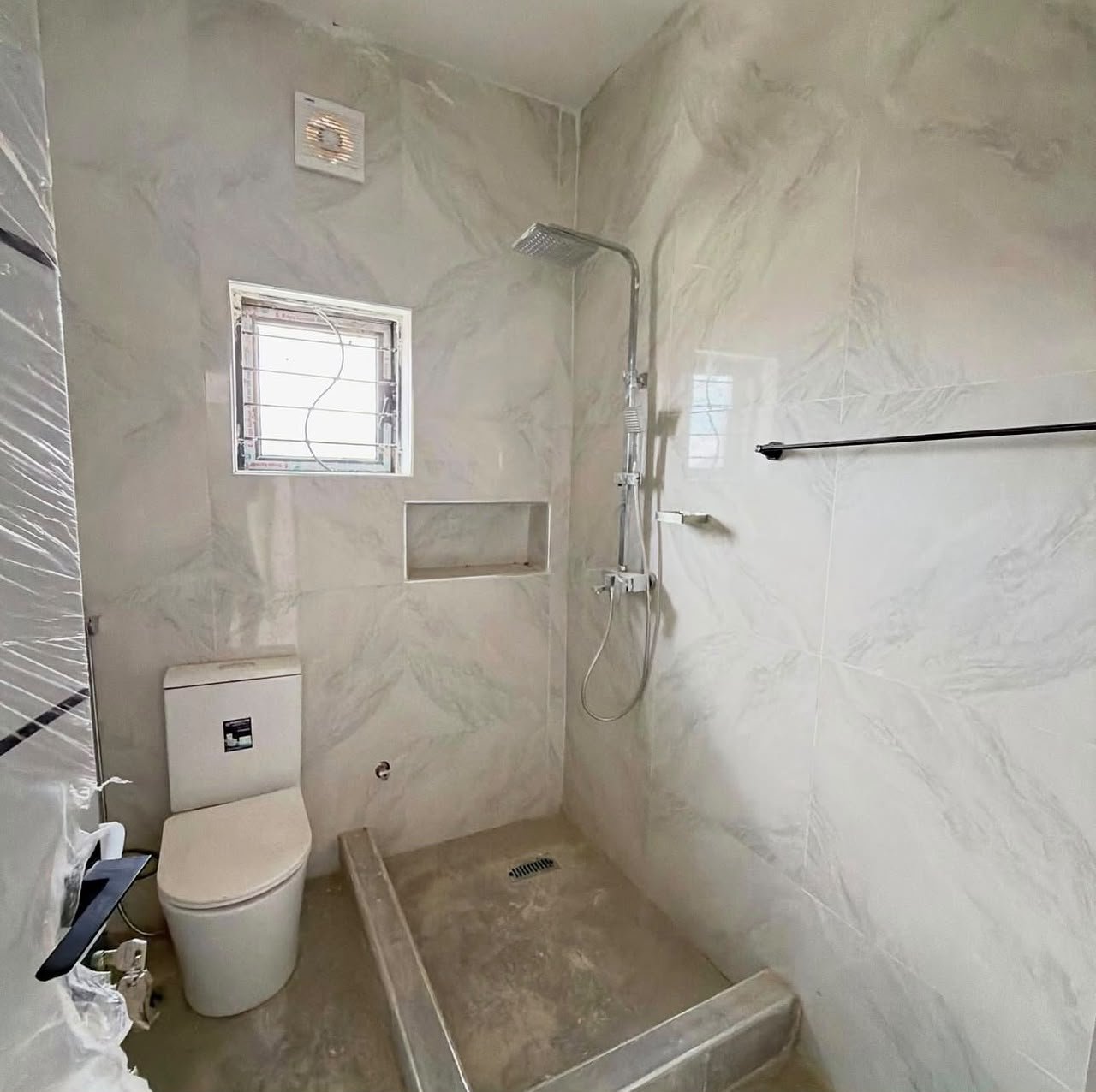 5-Bedroom Semi-Detached Duplex in NAF Valley Asokoro photo 3