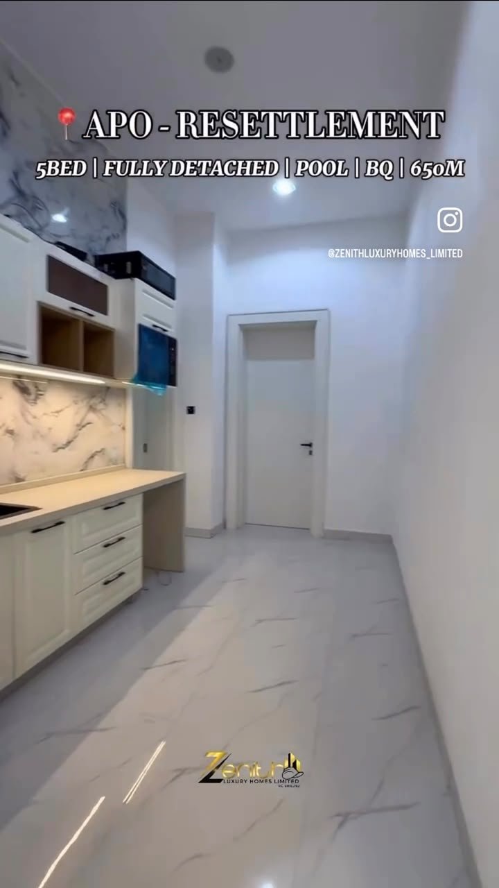 5-Bedroom Detached Duplex photo 9