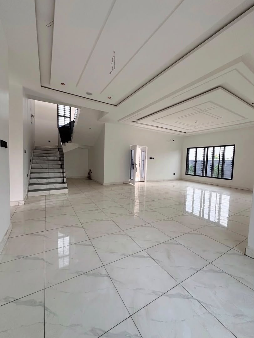 4-Bedroom Detached Duplex Gaduwa photo 4