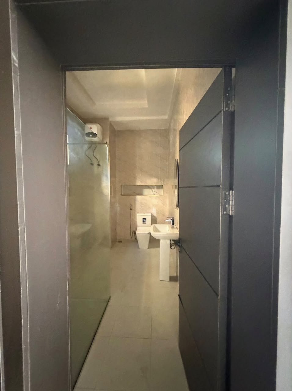 6-Bedroom Detached-Duplex Gwarinpa photo 6