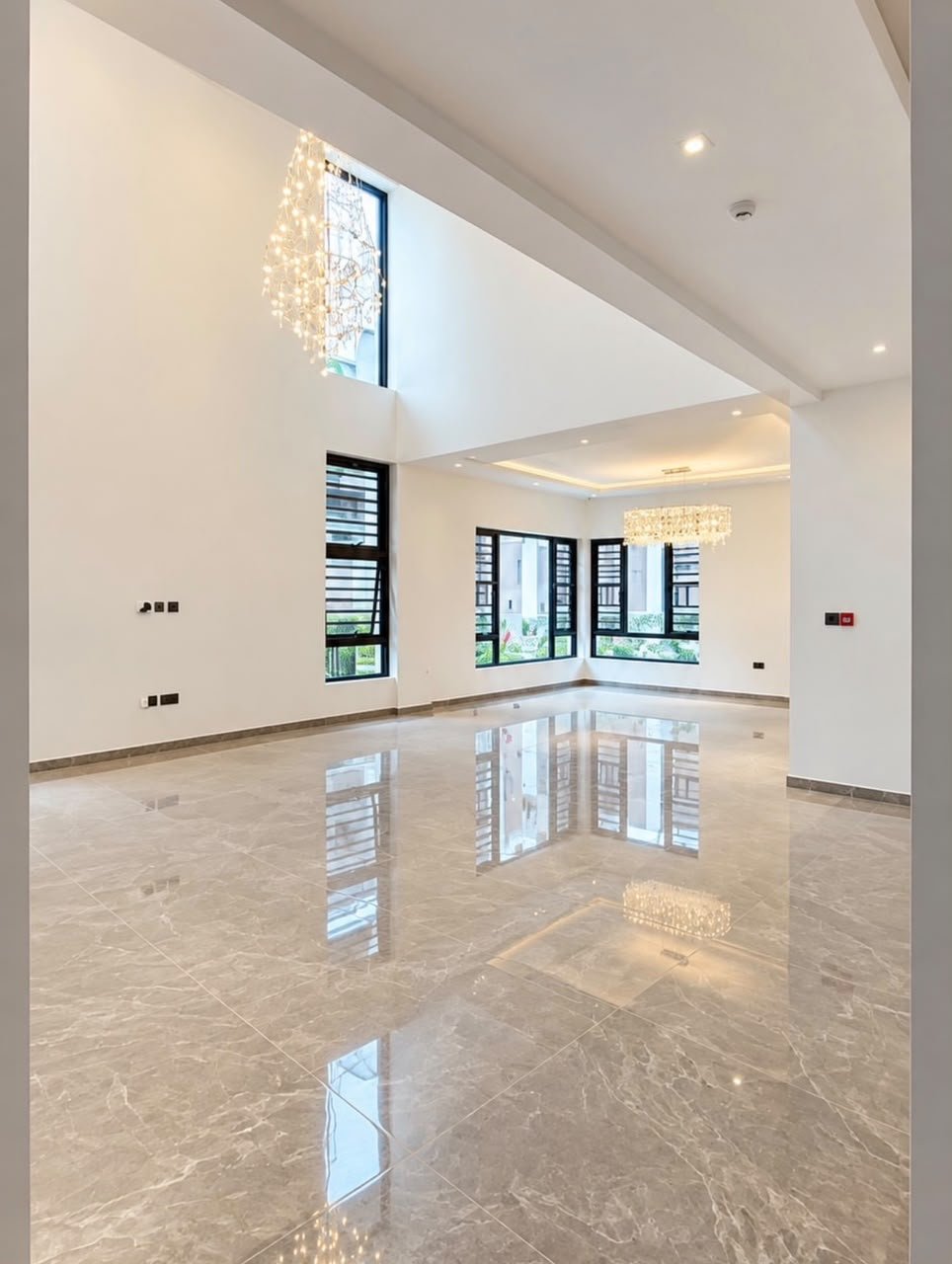 6-Bedroom Detached Duplex in Katampe photo 2