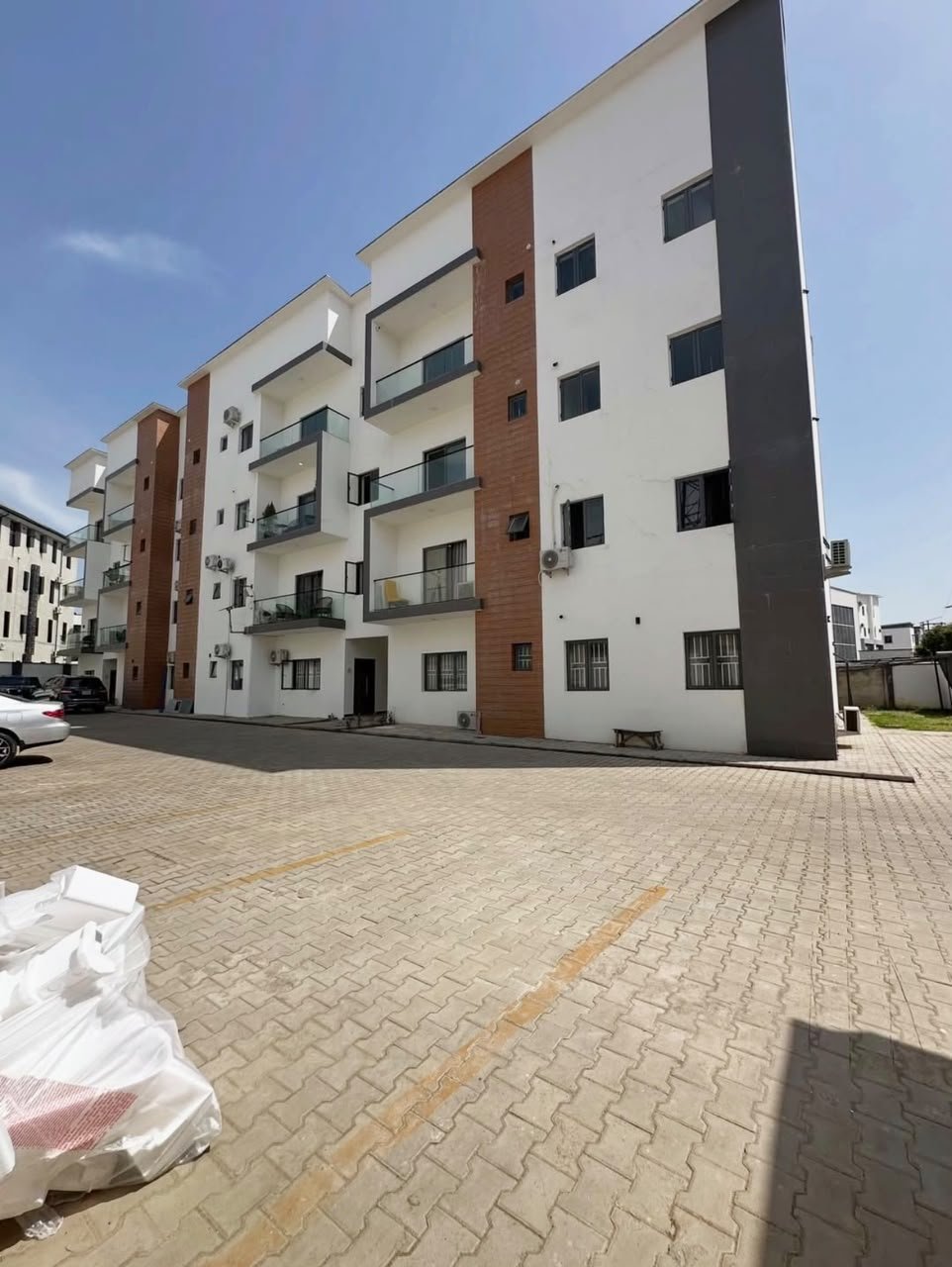 Furnished 3-Bedroom Apartment Jahi