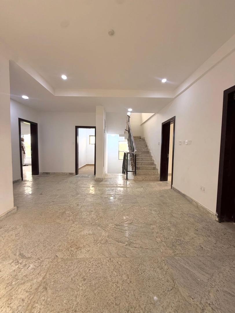 5-Bedroom Semi-Detached Duplex in Asokoro photo 9