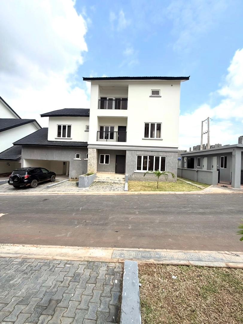5-Bedroom Semi-Detached Duplex in Asokoro
