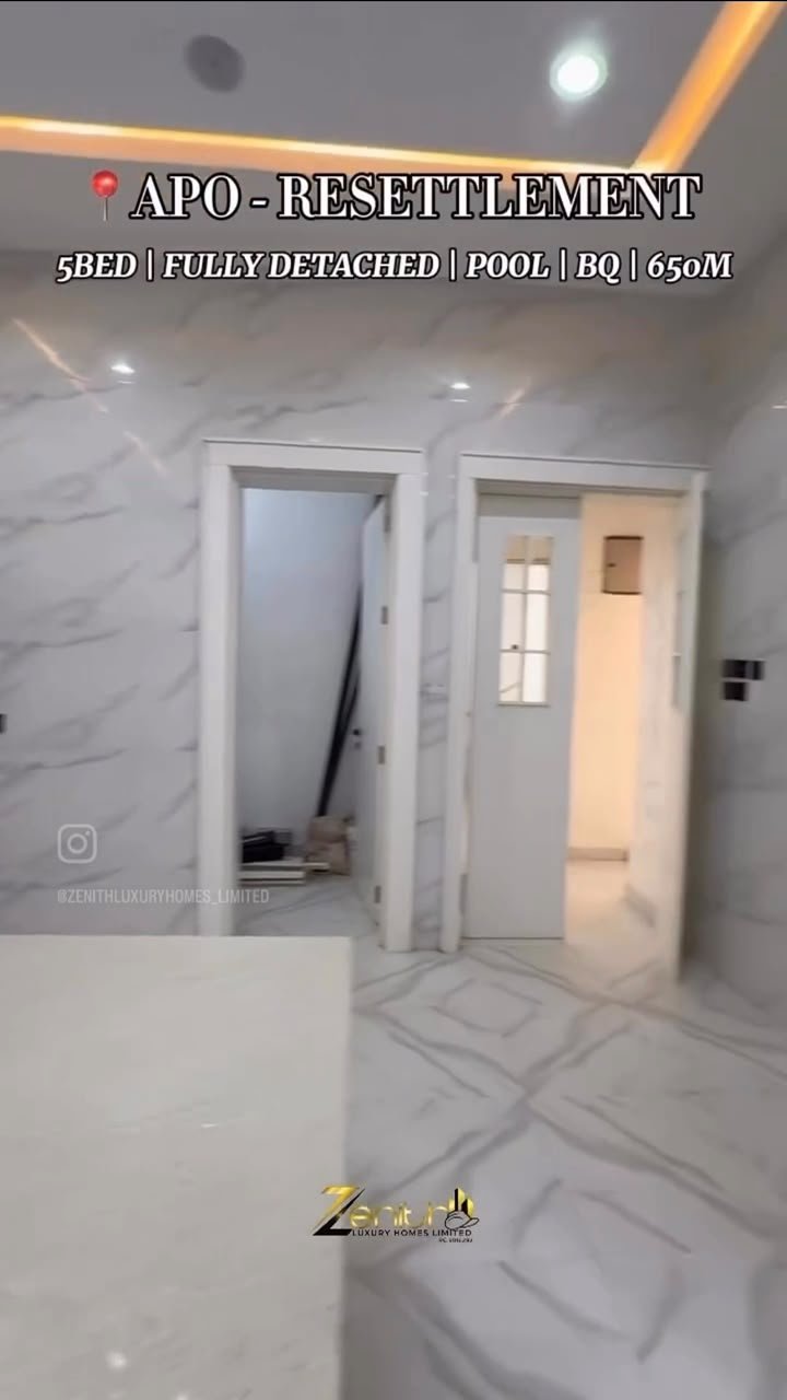 5-Bedroom Detached Duplex photo 8