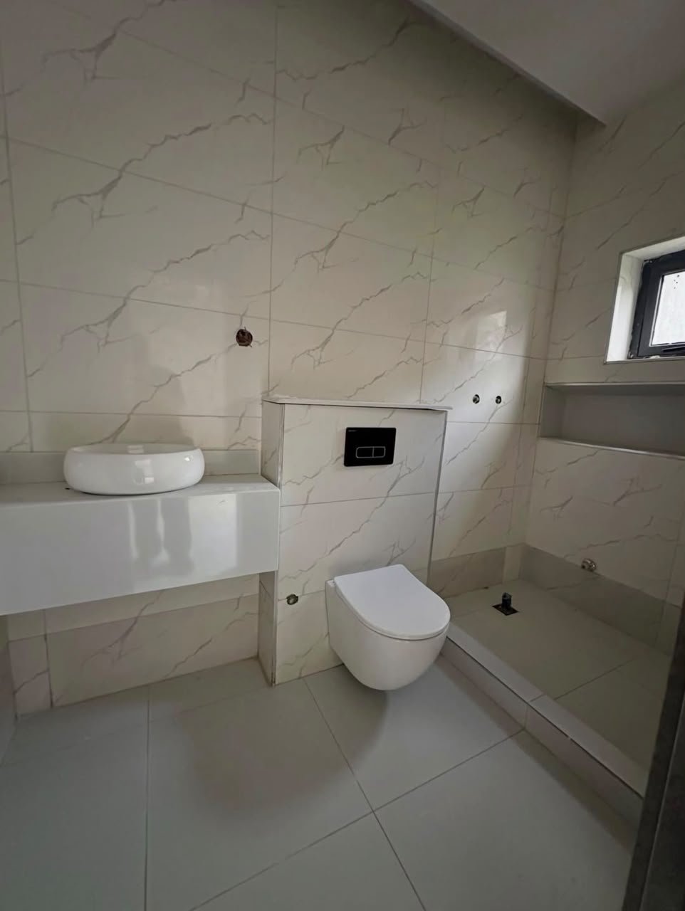 2-Bedroom Apartment Jahi photo 5