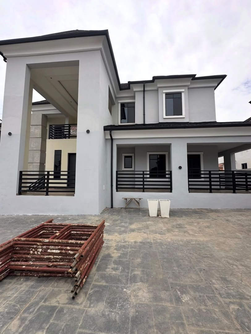 4-Bedroom Detached duplex Lokogoma photo 2