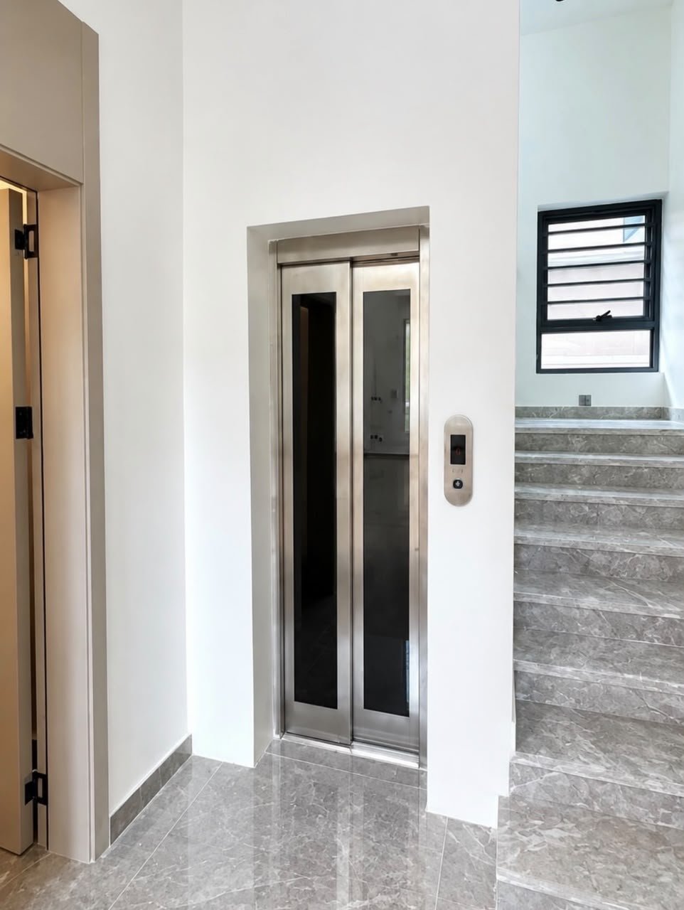 6-Bedroom Detached Duplex in Katampe photo 8