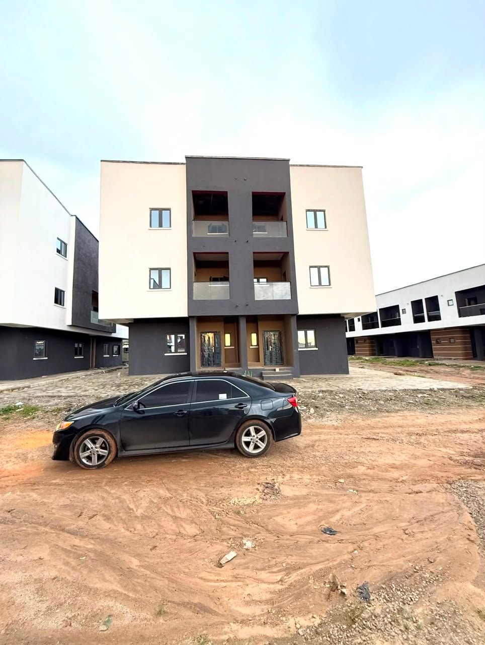 Luxury 5-Bedrooms Semi Detached in Dakibiyu photo 10