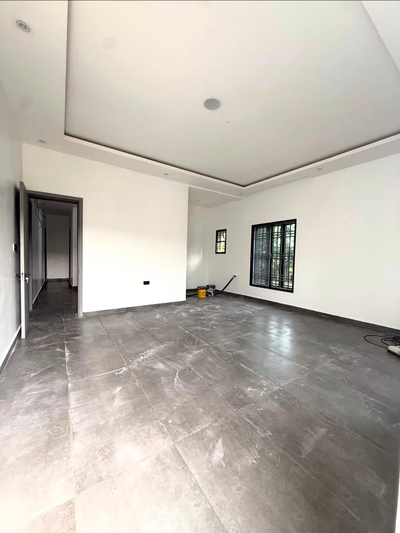 Luxury 7 Bedroom Detached Duplex photo 6