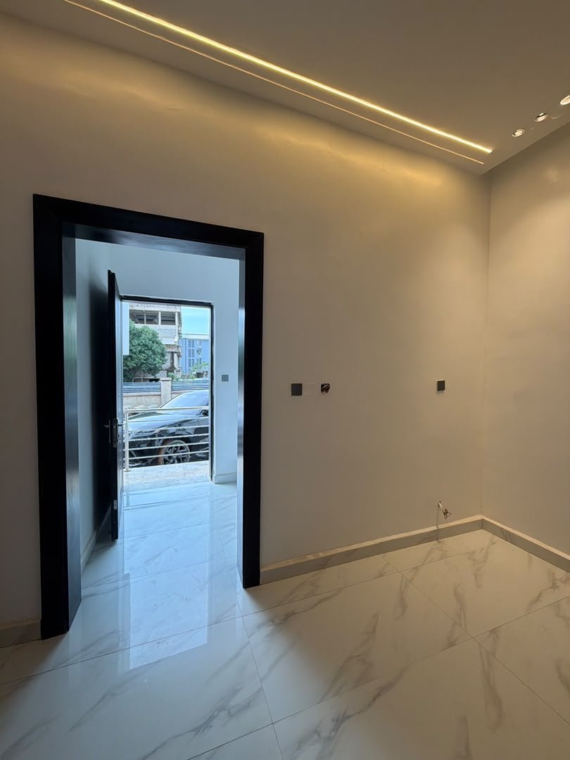 Luxury Smart 4-Bedroom Terrace Wuye photo 15