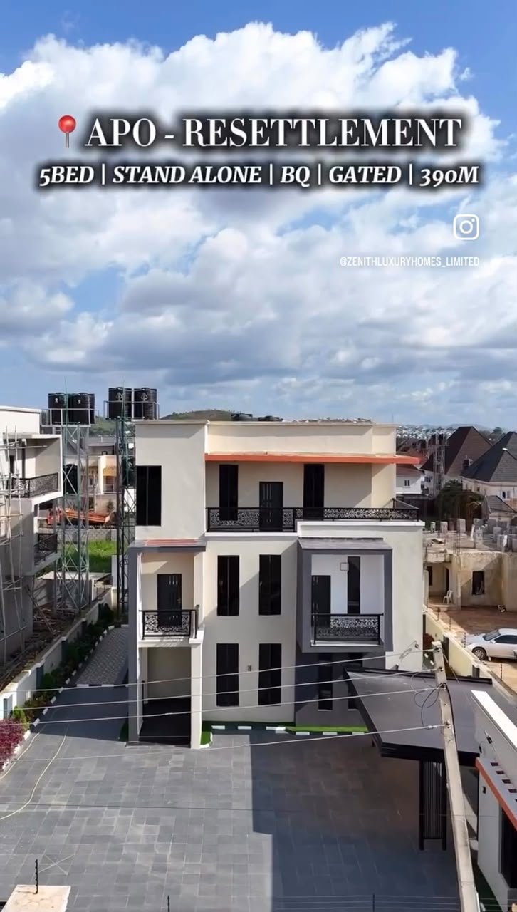 5-Bedroom Detached-Duplex Apo Resettlement photo 6