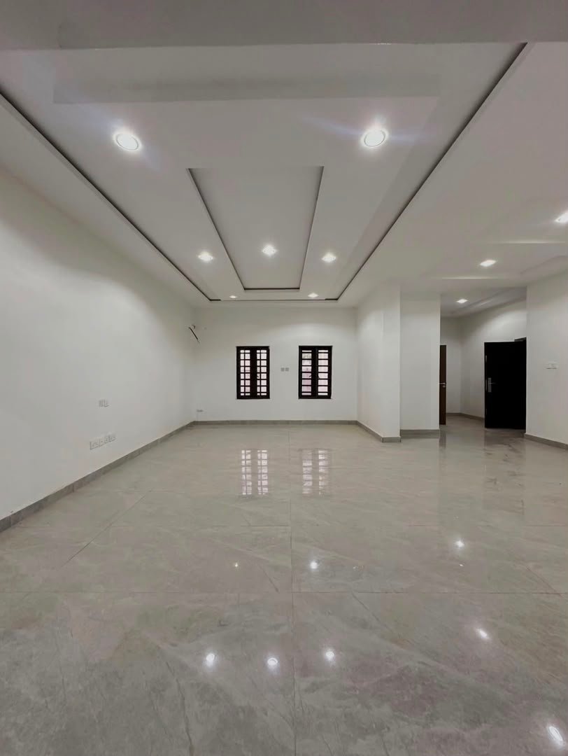 3-Bedroom Apartment in Guzape photo 10