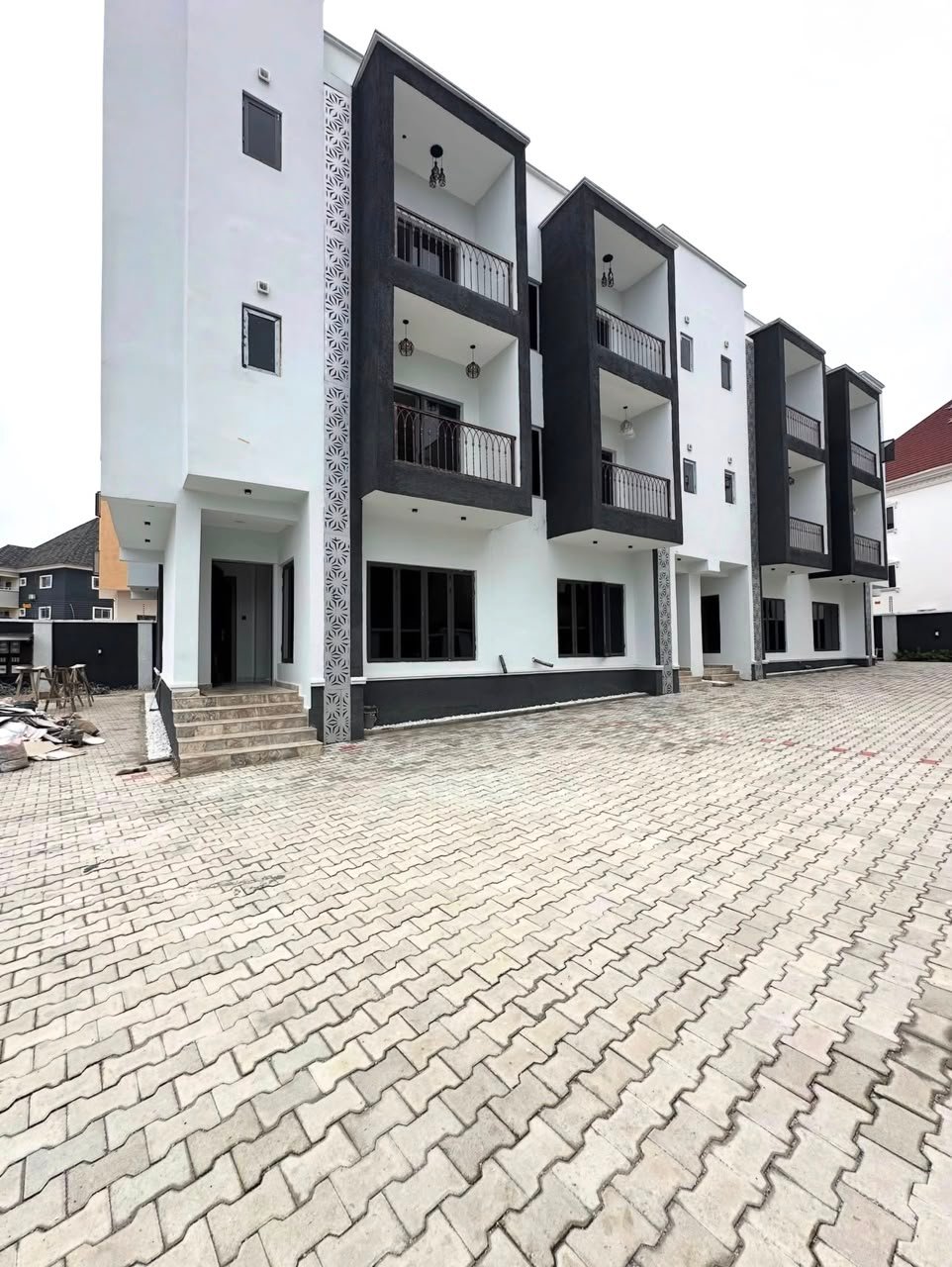 4-Bedroom Terrace Duplex Jahi photo 2