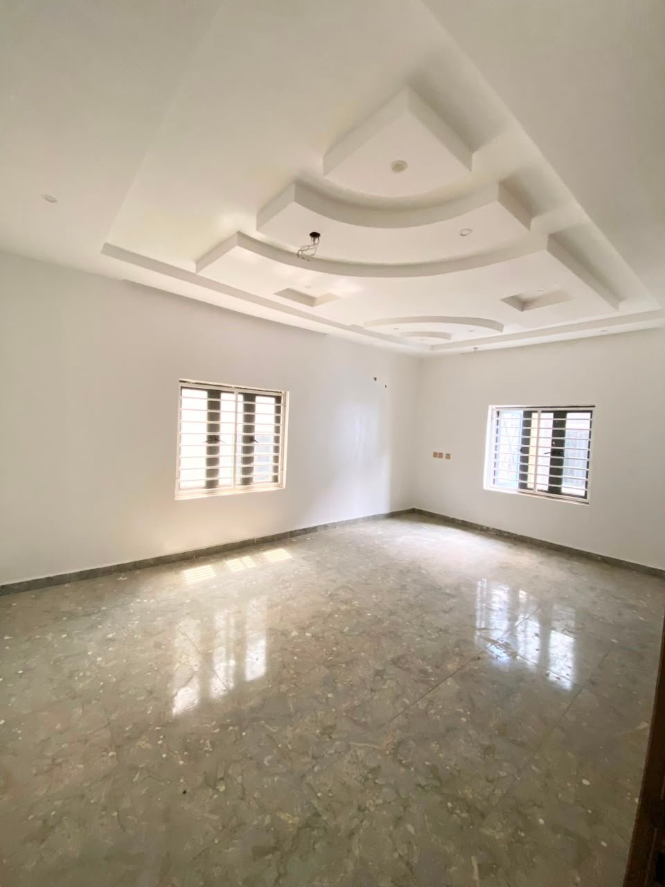 5-Bedroom Detached Duplex in Sabon-Lugbe photo 8