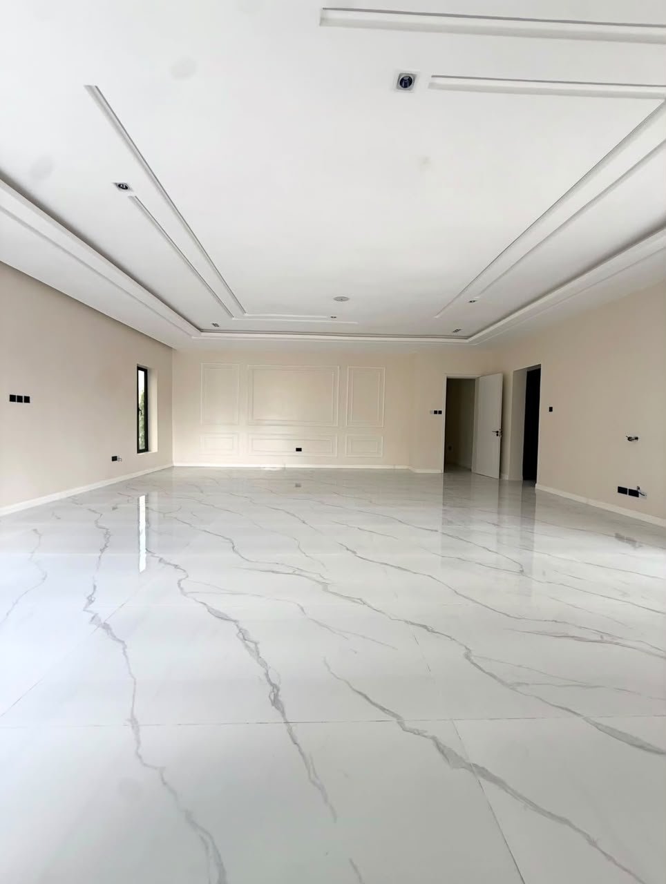 Luxury 6-Bedroom Smart Home in Katampe photo 10
