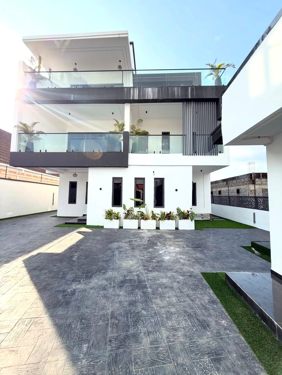 5-Bedroom Detached-Duplex Gwarinpa photo 2