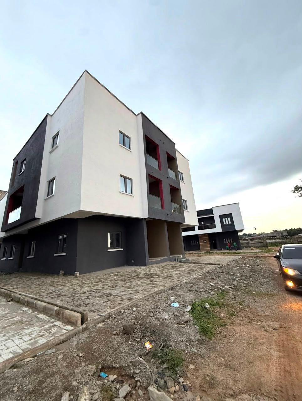 Luxury 5-Bedrooms Semi Detached in Dakibiyu photo 8