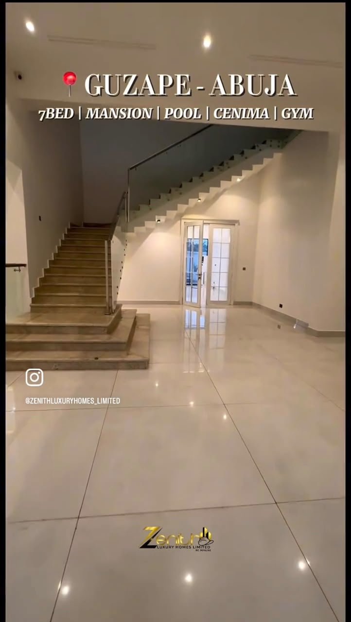 7-Bedroom Luxury Mansion photo 10