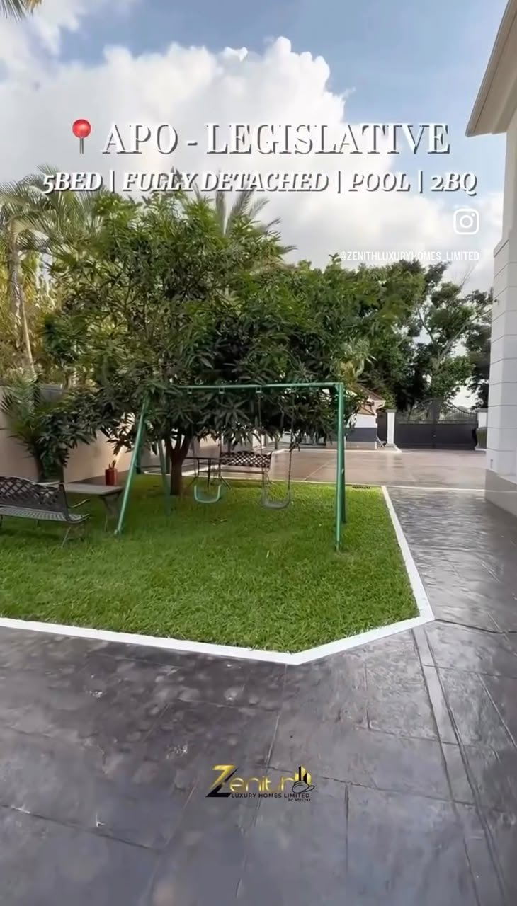 5 Bedroom Duplex with 2-Bedroom BQ photo 4
