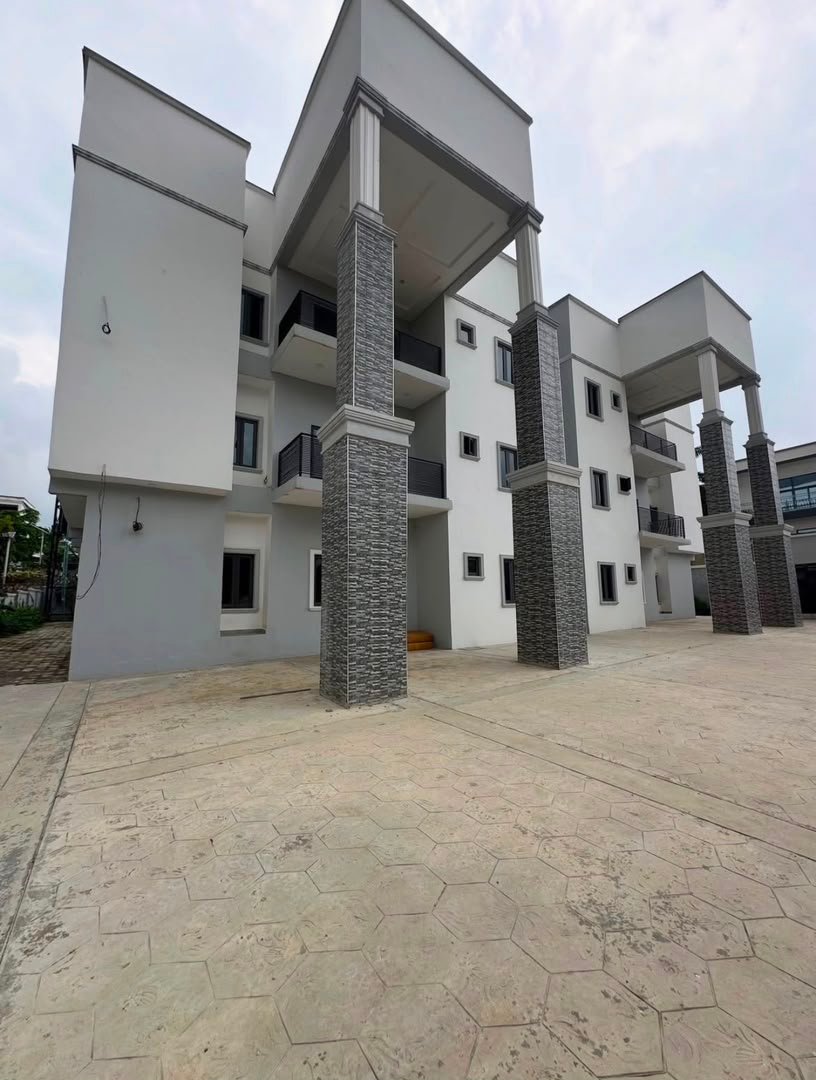 3-Bedroom Apartment in Guzape photo 8