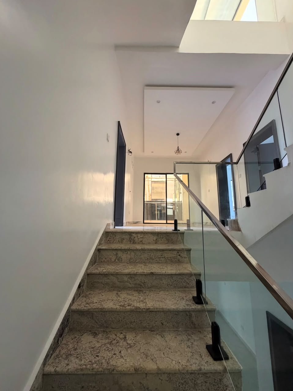 6-Bedroom Detached-Duplex Gwarinpa photo 10