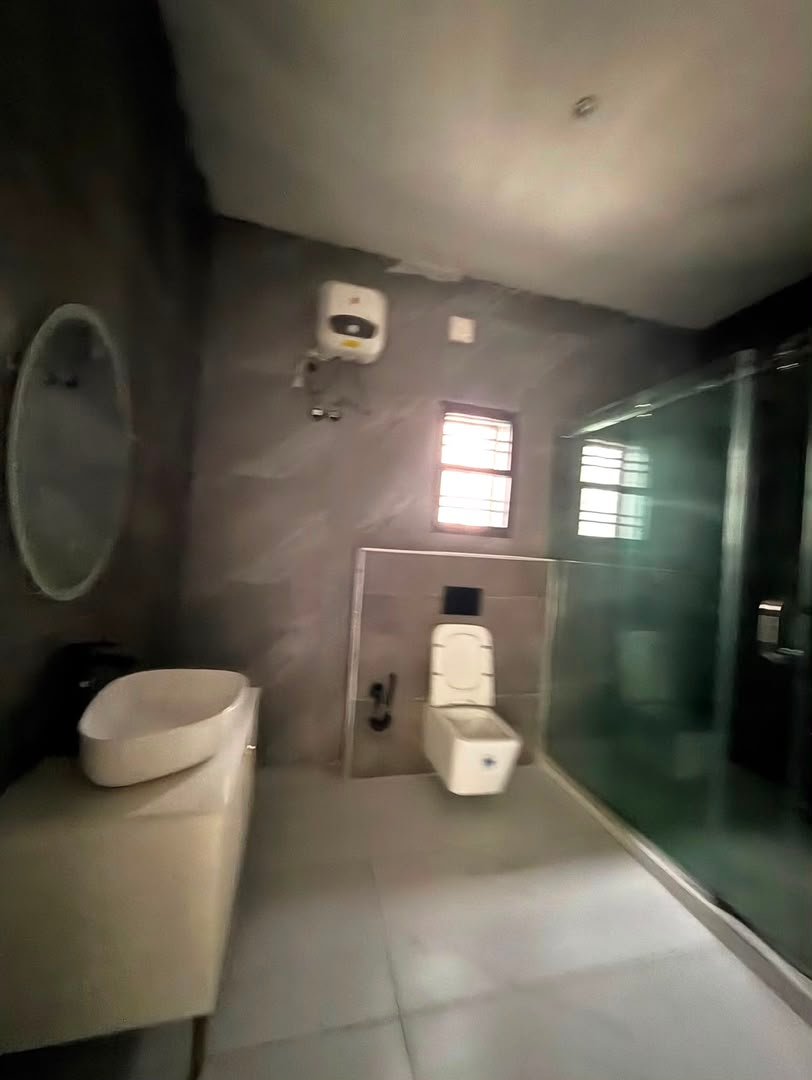 Luxury 7 Bedroom Detached Duplex photo 9