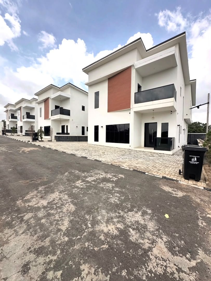 4-Bedroom Detached Duplex Gaduwa photo 5
