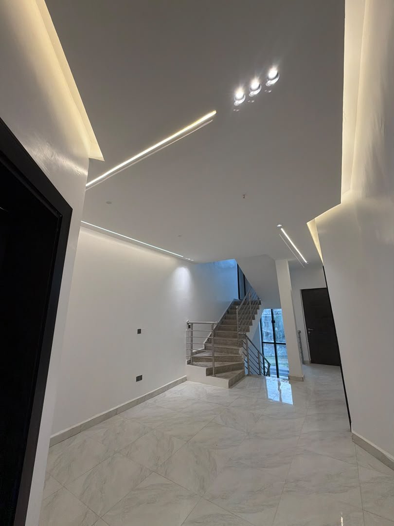 Luxury Smart 4-Bedroom Terrace Wuye photo 7