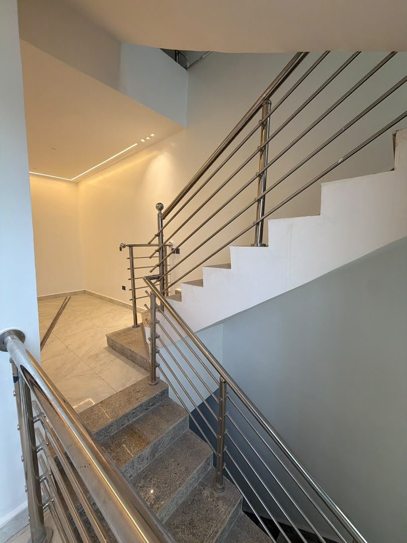 Luxury Smart 4-Bedroom Terrace Wuye photo 8