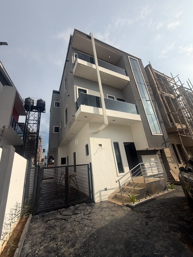 Luxury Smart 4-Bedroom Terrace Wuye photo 3
