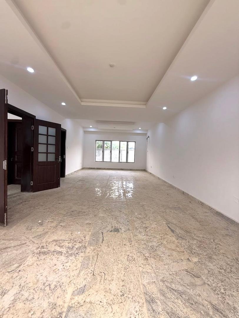 5-Bedroom Semi-Detached Duplex in Asokoro photo 5